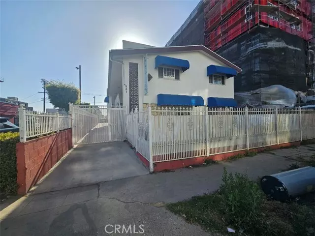 Los Angeles, CA 90006,981 S Catalina ST