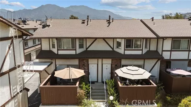 Sunland, CA 91040,10480 Sunland BLD 27