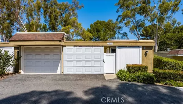 Laguna Hills, CA 92653,23261 Caminito Andreta 66