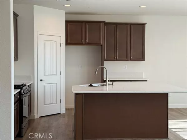Los Banos, CA 93635,1858 Morro CT