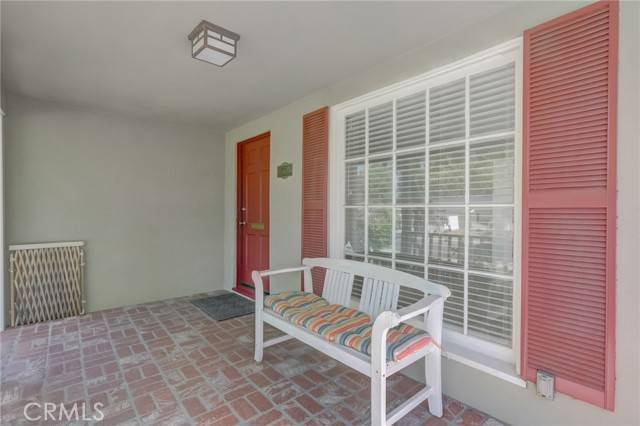 Woodland Hills, CA 91364,22024 De La Guerra ST