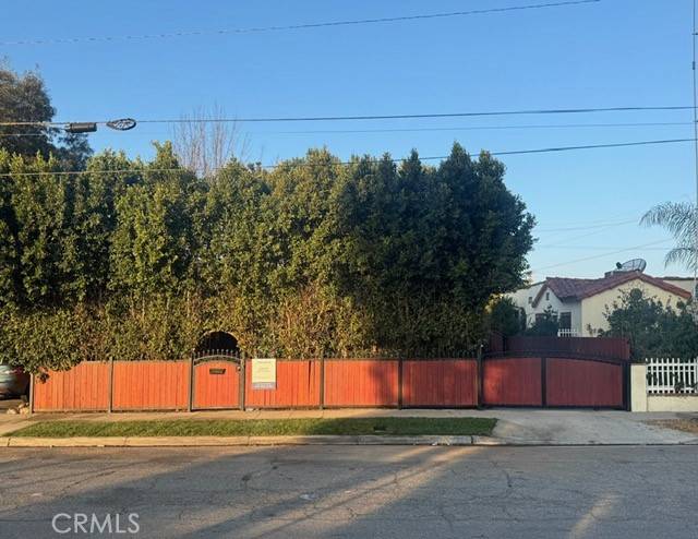 Pomona, CA 91768,1355 N Gordon ST