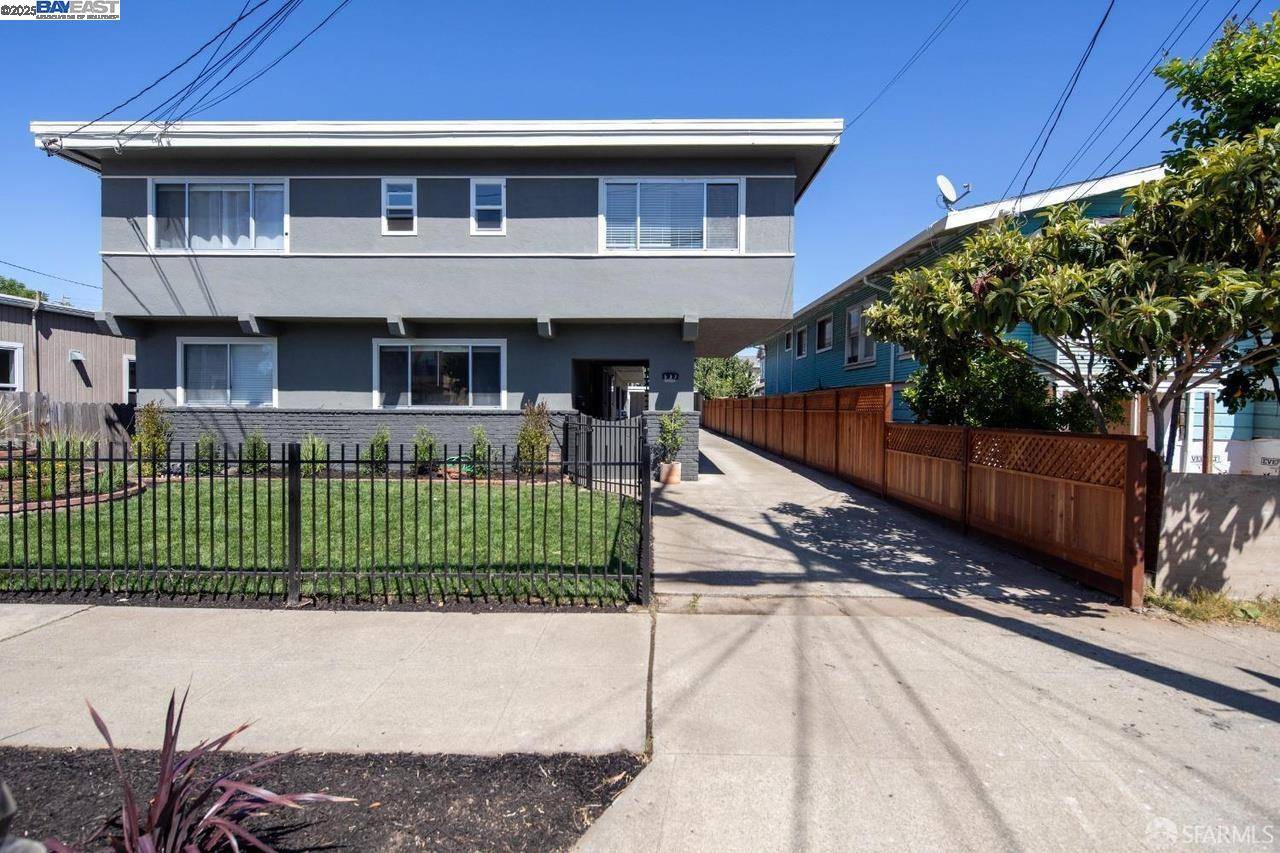 Alameda, CA 94501,537 Pacific AVE