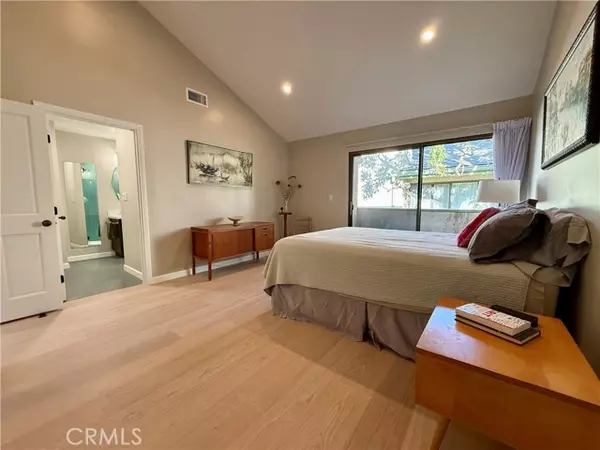 Santa Monica, CA 90403,1108 18th ST 7
