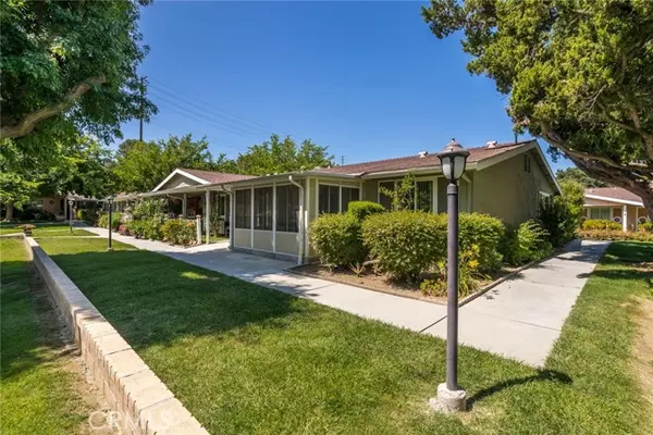 Newhall, CA 91321,19124 Avenue Of The Oaks A