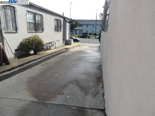 Los Angele, CA 90044,7839 S Normandie
