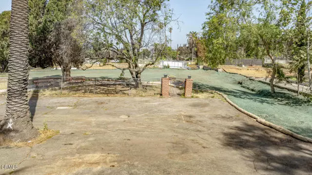 2821 Santa Rosa AVE, Altadena, CA 91001