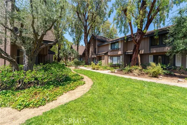 Northridge, CA 91324,9739 Reseda BLD 36