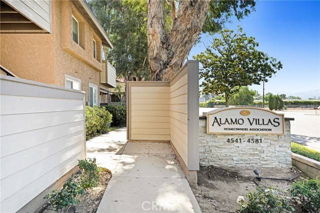 4565 Alamo ST H, Simi Valley, CA 93063