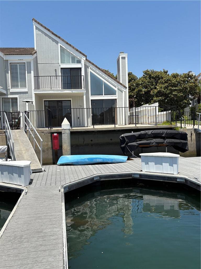 3566 Windspun DR, Huntington Beach, CA 92649