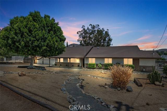 2703 Reservoir DR, Norco, CA 92860