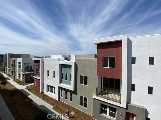 26955 Prospector RD 305, Valencia, CA 91381