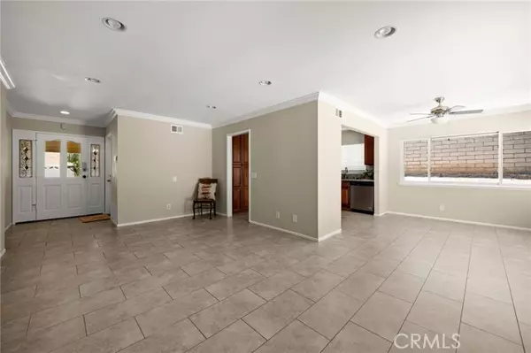 Canyon Country, CA 91387,30314 Honeysuckle Hill DR