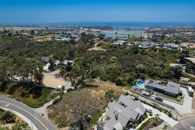 Carlsbad, CA 92008,4275 Hillside DR