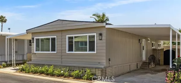 Yorba Linda, CA 92886,16950 Lake Park WAY 7