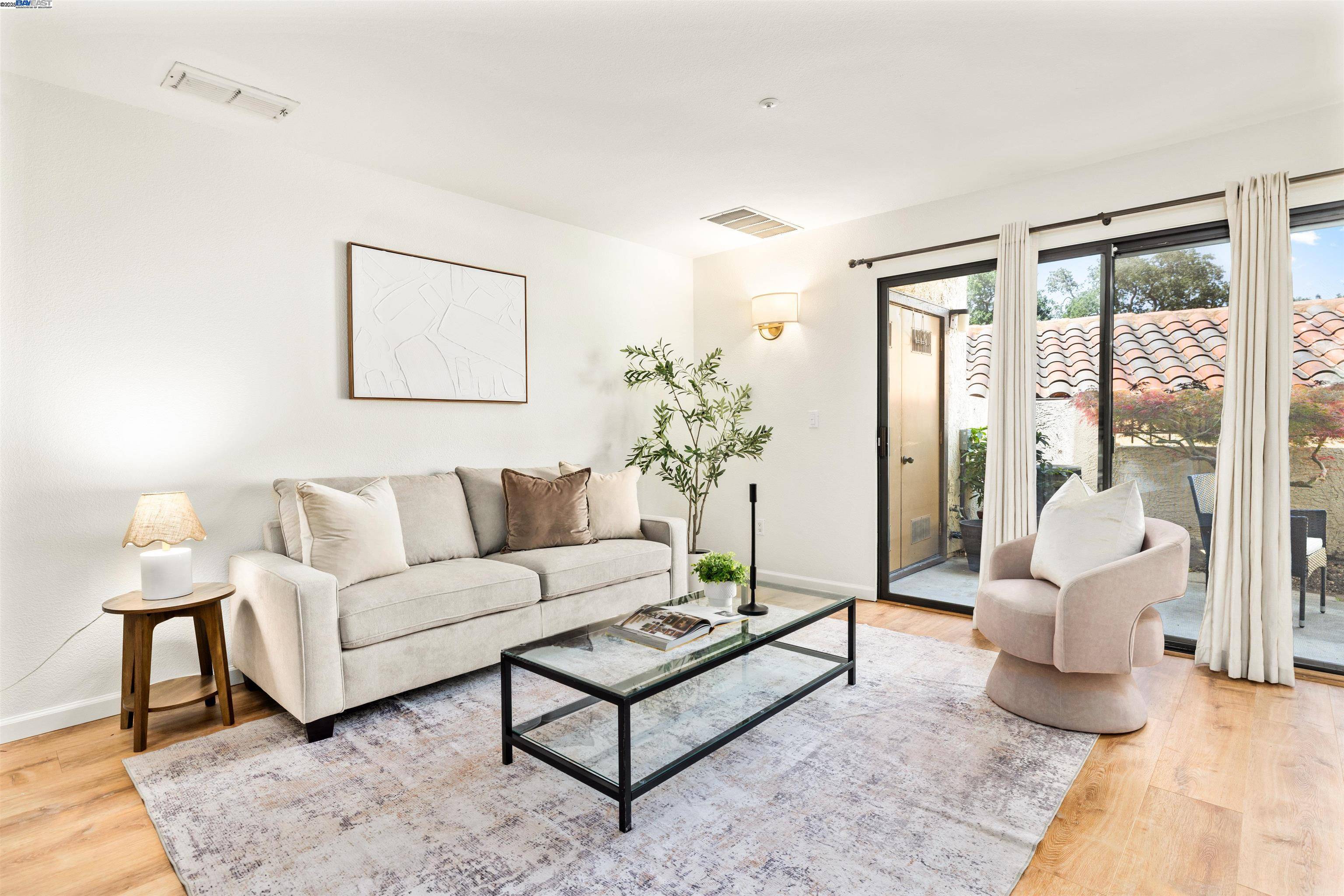 1312 S Villa, Walnut Creek, CA 94595