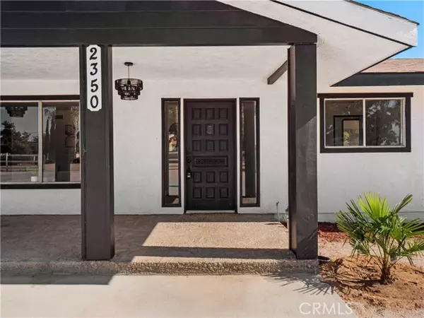 2350 W Avenue N12, Palmdale, CA 93551