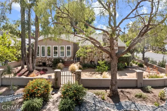 4855 Arcola AVE, Toluca Lake, CA 91601