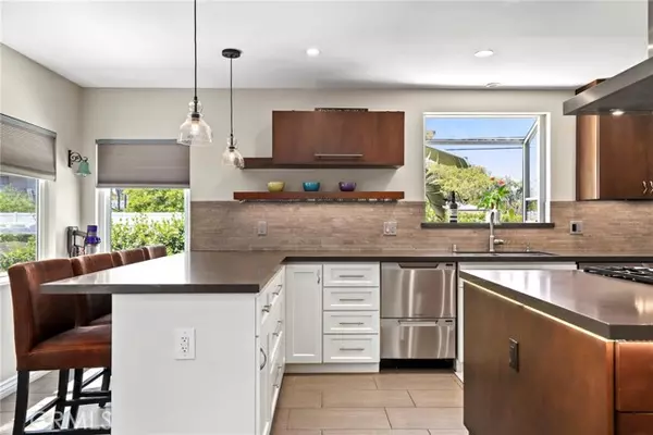 Toluca Lake, CA 91601,4855 Arcola AVE