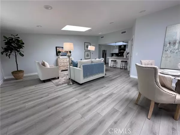 Seal Beach, CA 90740,13361 El Dorado 201K