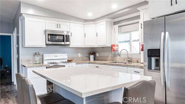 Jurupa Valley, CA 92509,4041 Pedley RD 16