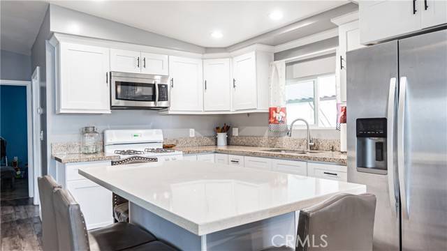 Jurupa Valley, CA 92509,4041 Pedley RD 16