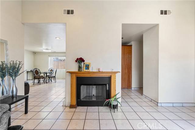 Wilmington, CA 90744,1049 Sanford AVE