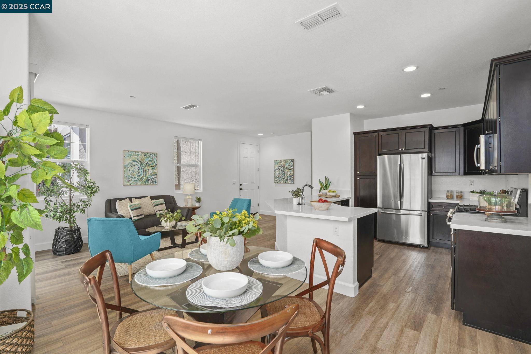 El Sobrante, CA 94803,435 Colina WAY