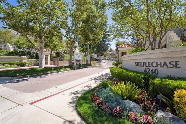 Calabasas, CA 91301,4240 Lost Hills RD 2205