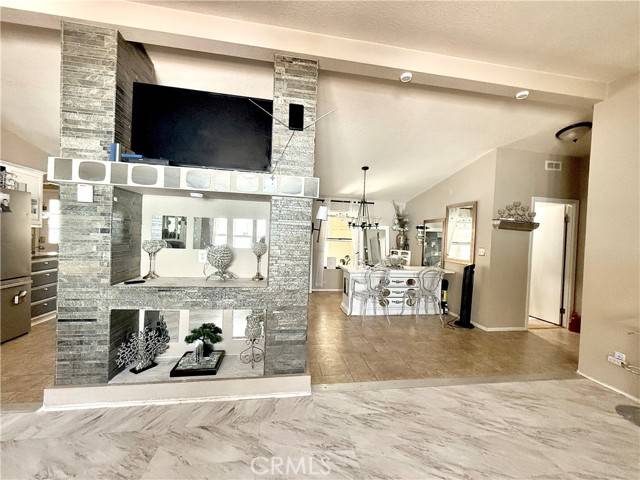 Sylmar, CA 91342,15455 Glenoaks BLD 540