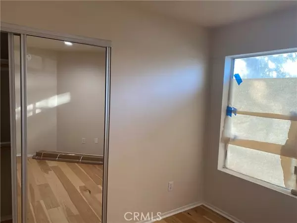 Santa Monica, CA 90404,1744 10th ST 5