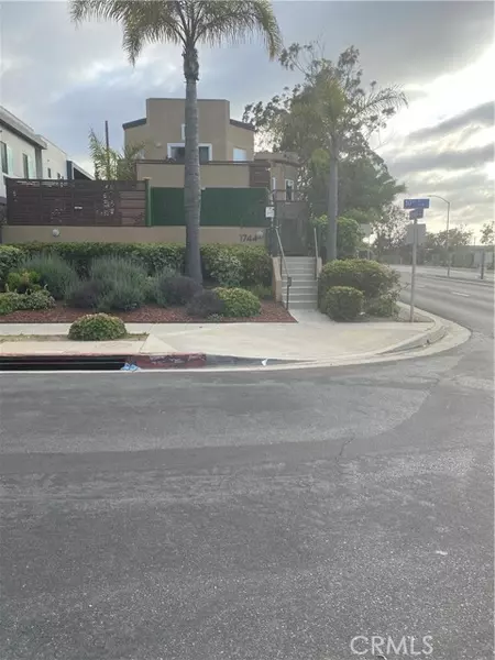 1744 10th ST 5, Santa Monica, CA 90404