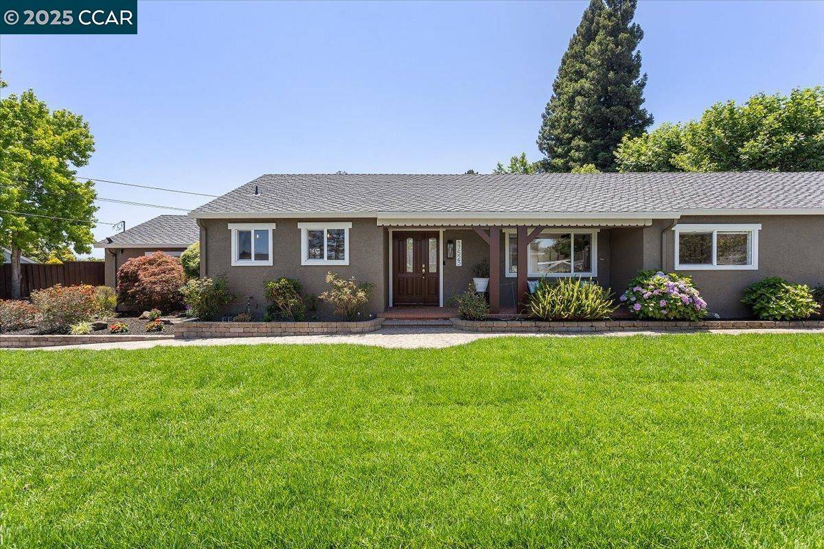 17523 Parker Rd, Castro Valley, CA 94546