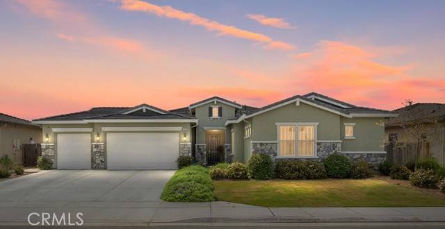 9003 Del Palma DR, Bakersfield, CA 93314