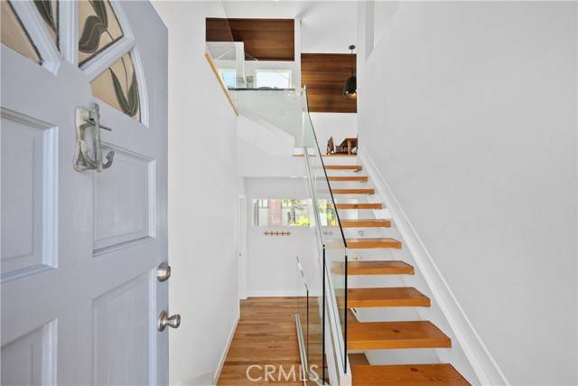 Laguna Beach, CA 92651,390 Saint Anns DR