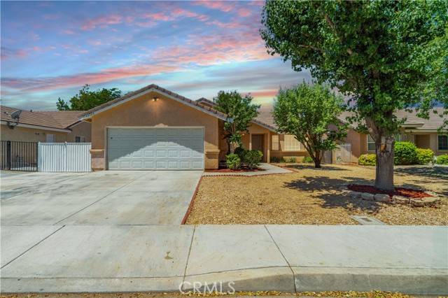 43733 6th ST, Lancaster, CA 93535
