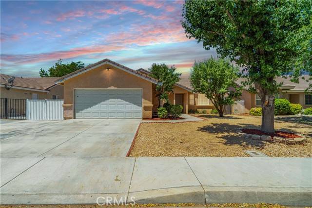 43733 6th ST, Lancaster, CA 93535