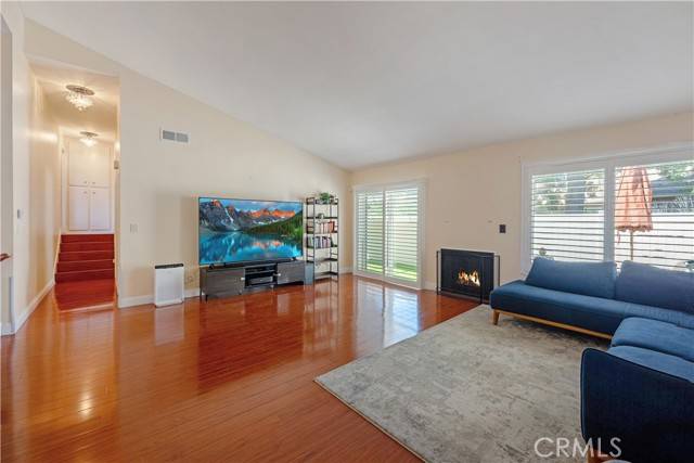 20078 Avenue Of The Oaks 195, Newhall, CA 91321
