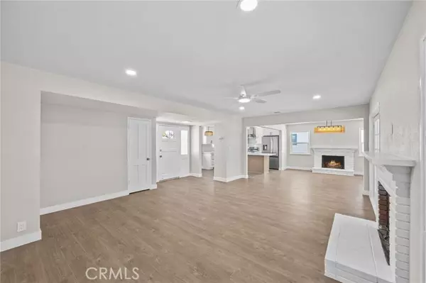 Orange, CA 92866,1514 E Palm AVE