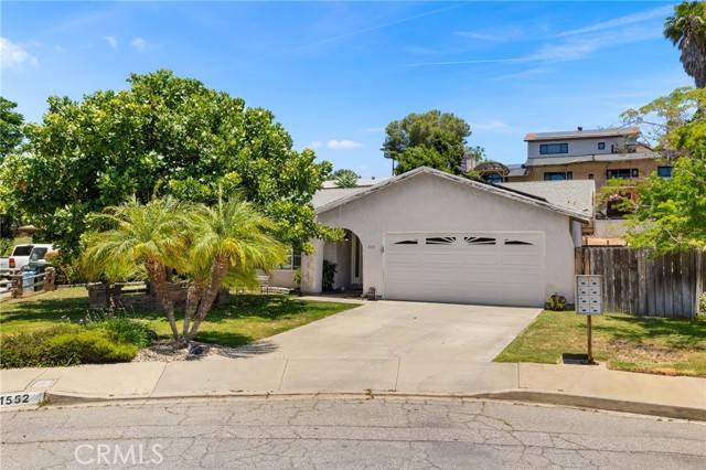 1552 Russell PL, Escondido, CA 92025