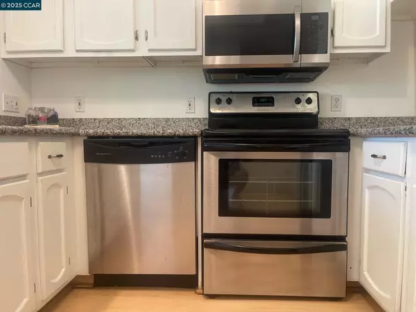 Concord, CA 94520,1140 Detroit Avenue 14