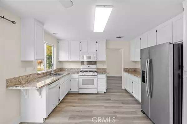 Lake Elsinore, CA 92532,31772 Ridgeview DR