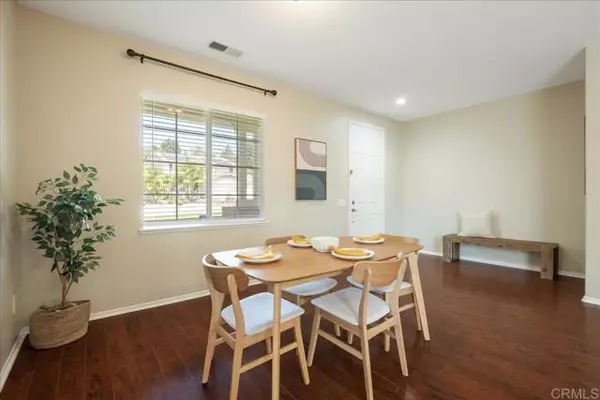 Oceanside, CA 92057,5473 Parrolette CT