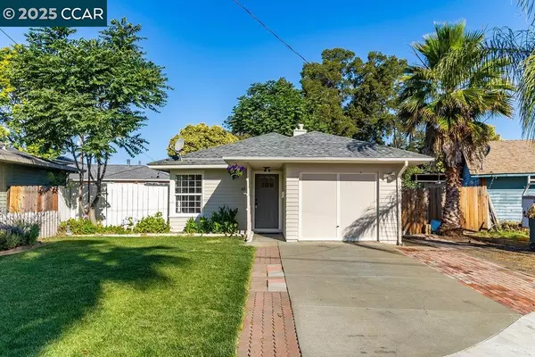 65 Locust Dr, Pittsburg, CA 94565