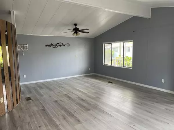 Oceanside, CA 92054,100 Elmwood Ln.