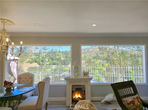 Calabasas, CA 91302,23777 Mulholland Hwy Spc 73