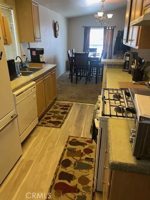 Chatsworth, CA 91311,21500 Lassen ST 66