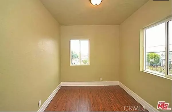 Los Angeles, CA 90011,5102 Woodlawn AVE