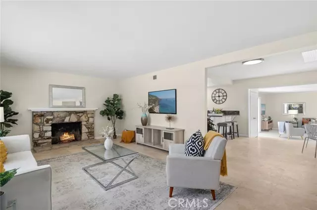 18643 Las Flores ST, Fountain Valley, CA 92708