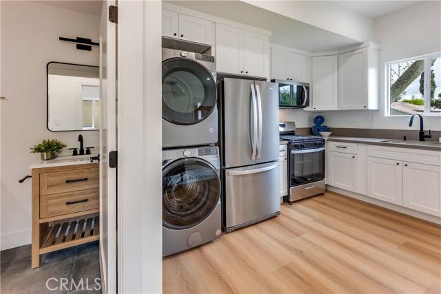 Winnetka, CA 91306,7661 Penfield AVE